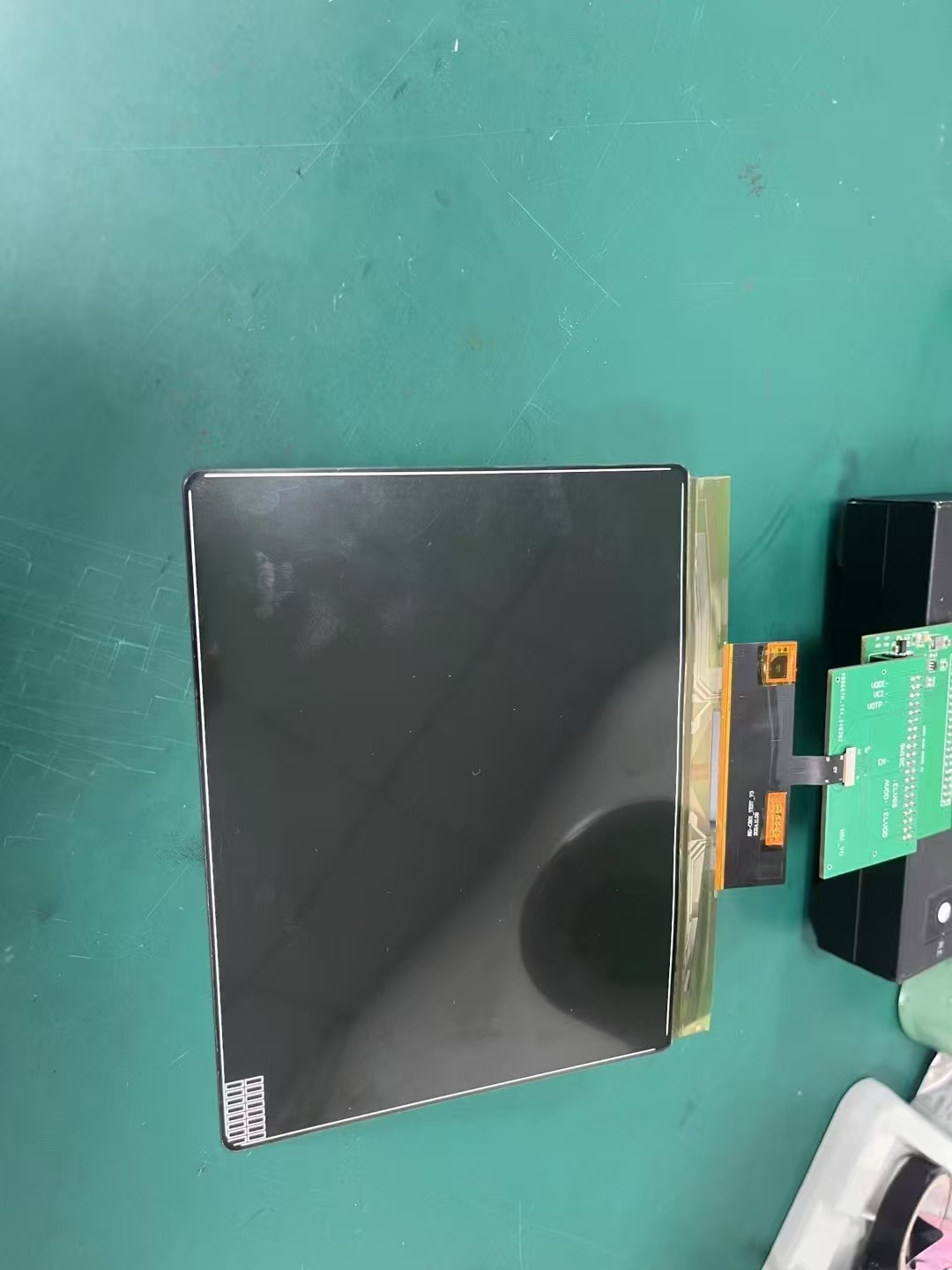 8 inch AMOLED OLED display with touch panel 1860×2480 resolution MIPI interface 430cd/m2 driving IC RM69380