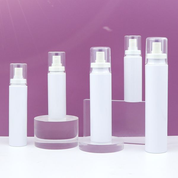 White PET Plastic Spray Bottle with Fine Mist Spray and Customizable Options for Cosmetic Brands