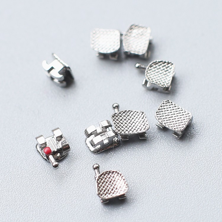 Precision Metal Orthodontic Bracket Self Adjusting Braces For Edgewise Tooth Movement Control
