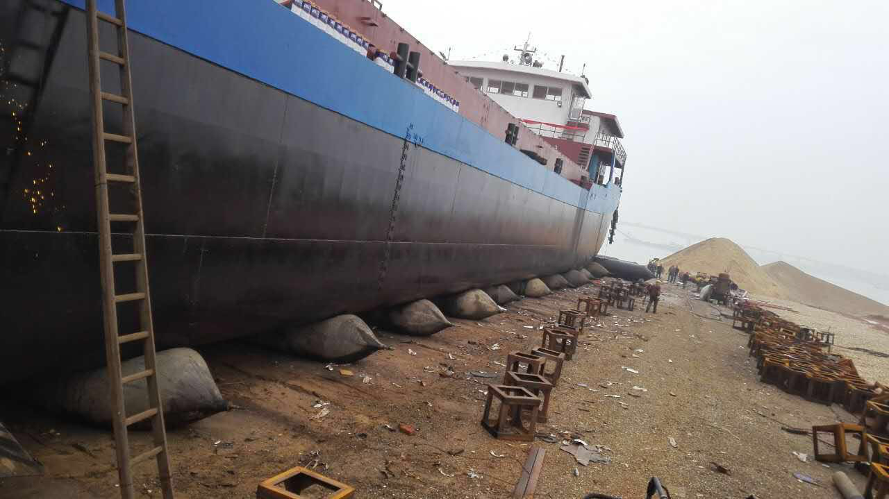 Inflate Heavy Lifting Balloons Ship Launching Airbags