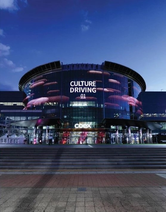Waterproof Full Color Transparent LED Screen HD P6 Glass Wall Advertising Screen