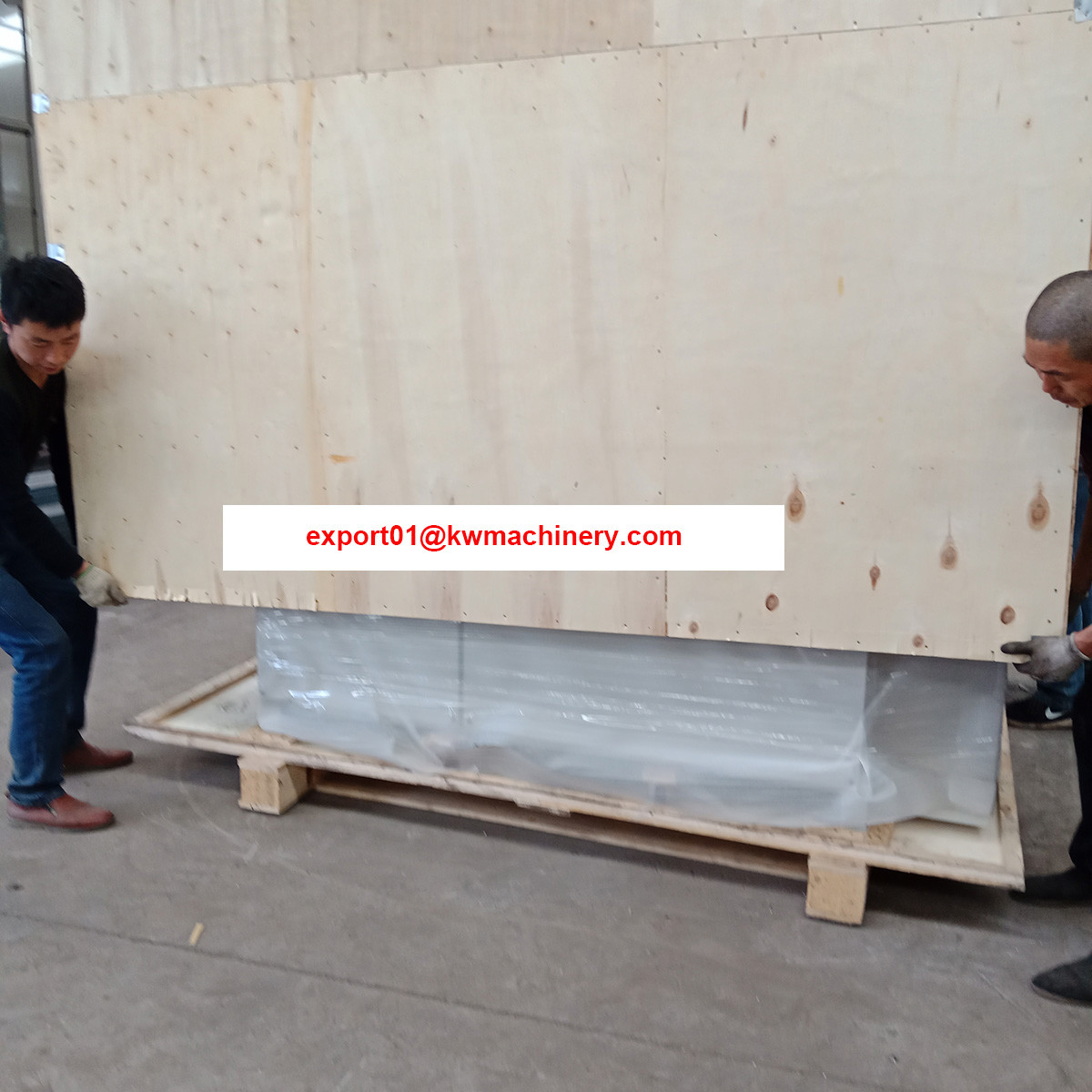Steel wire roller brush machine making wood grain on solid wood
