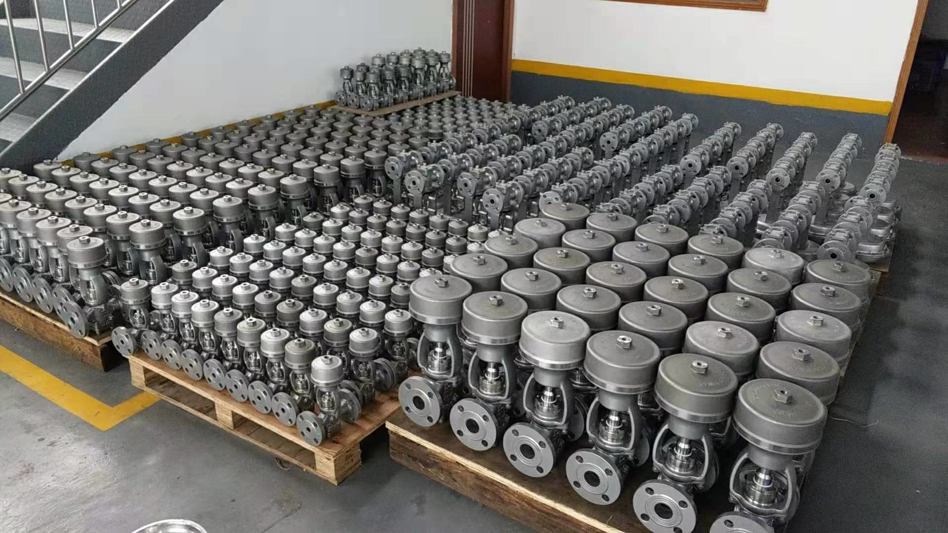 Records Industry One Shaft Design Piston Operated Valve