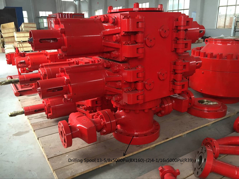 7 1/16-5000PSI Double Ram Blowout Preventer , Hydraulic BOP In Oil Industry
