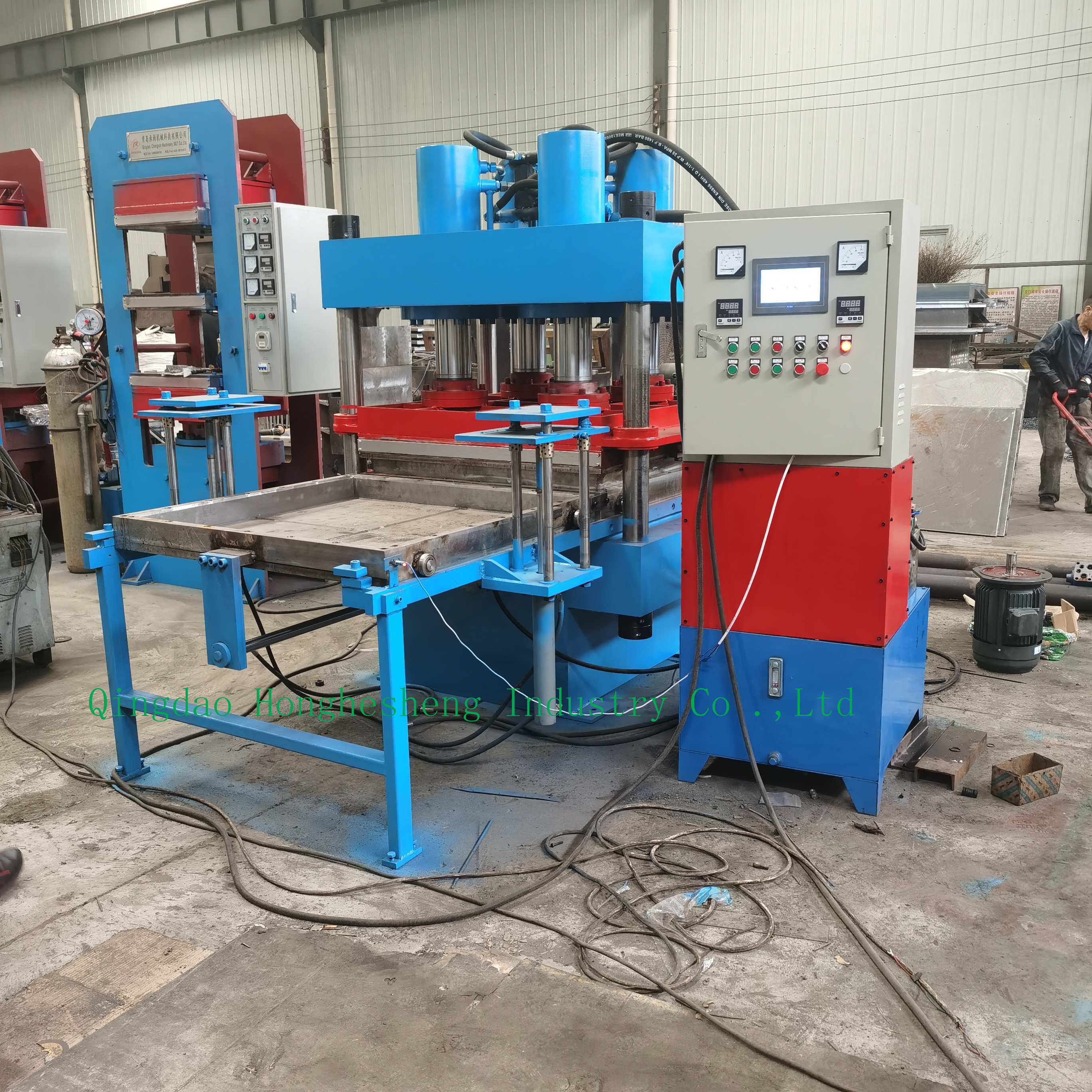 Automatic EPDM / Rubber Flooring Mat Vulcanizing Press 7.5KW