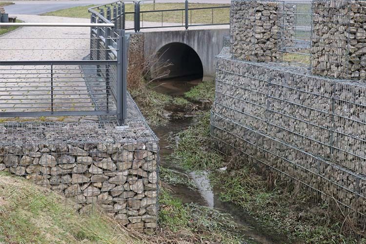 Corrosion Resistant Welded Gabion Fence With Hot Dip Galvanized And Galfan Coated Options
