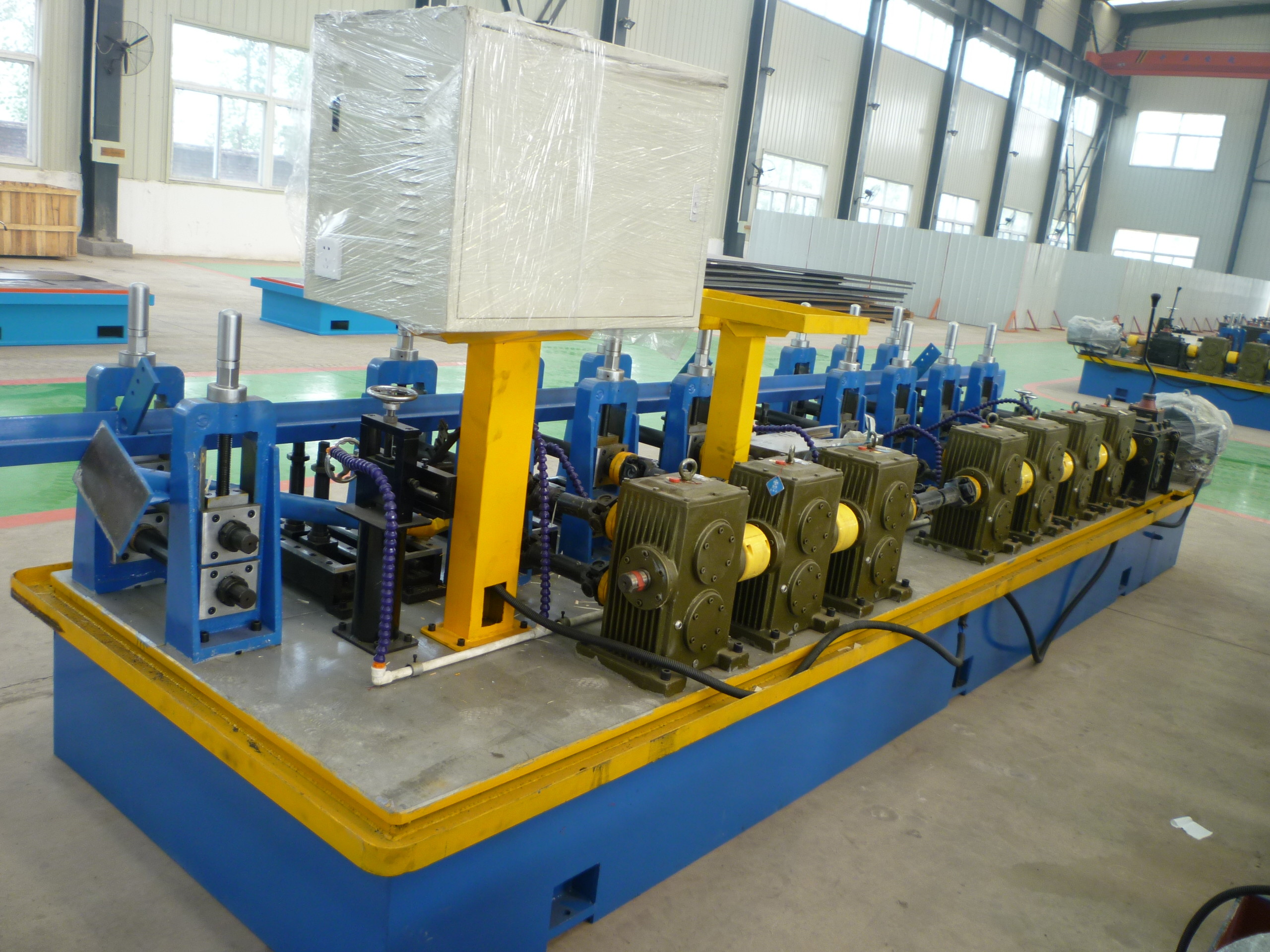 Metal Steel Pipe Making 3mm Erw Tube Mill Machine Cold Flying Saw