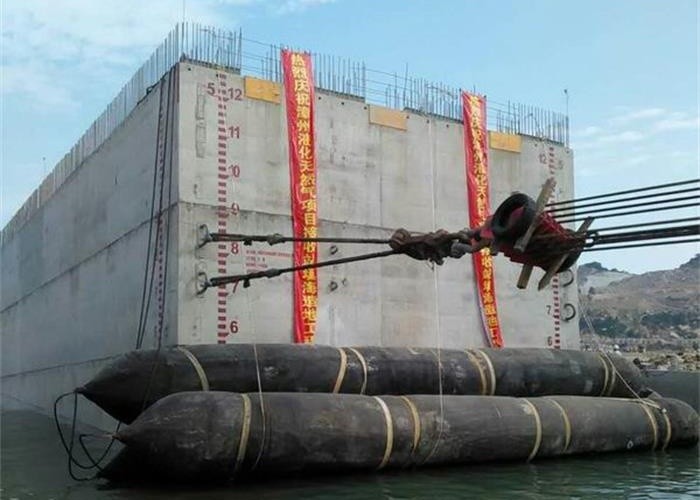 Floating Rubber Marine Salvage Airbags Black Color Thickness Over 5.5mm
