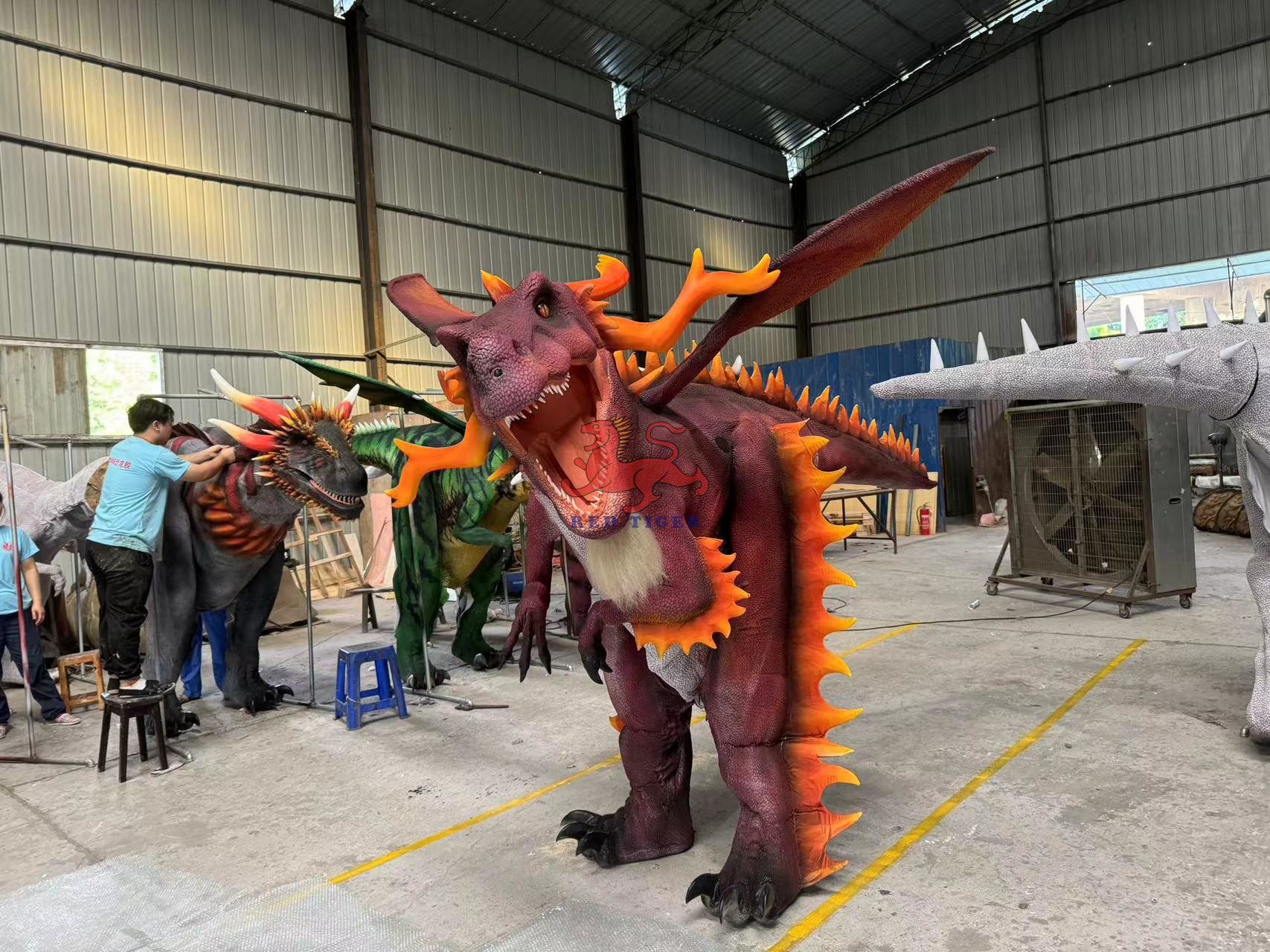 Theme Park Exhibitions Realistic Animatronic Dragon Costume 12 Months Warranty