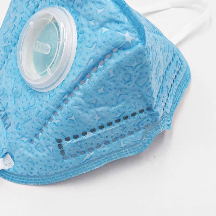 4 Layers Composition Disposable Non Woven Face Mask Size 10.5 X 15.5cm