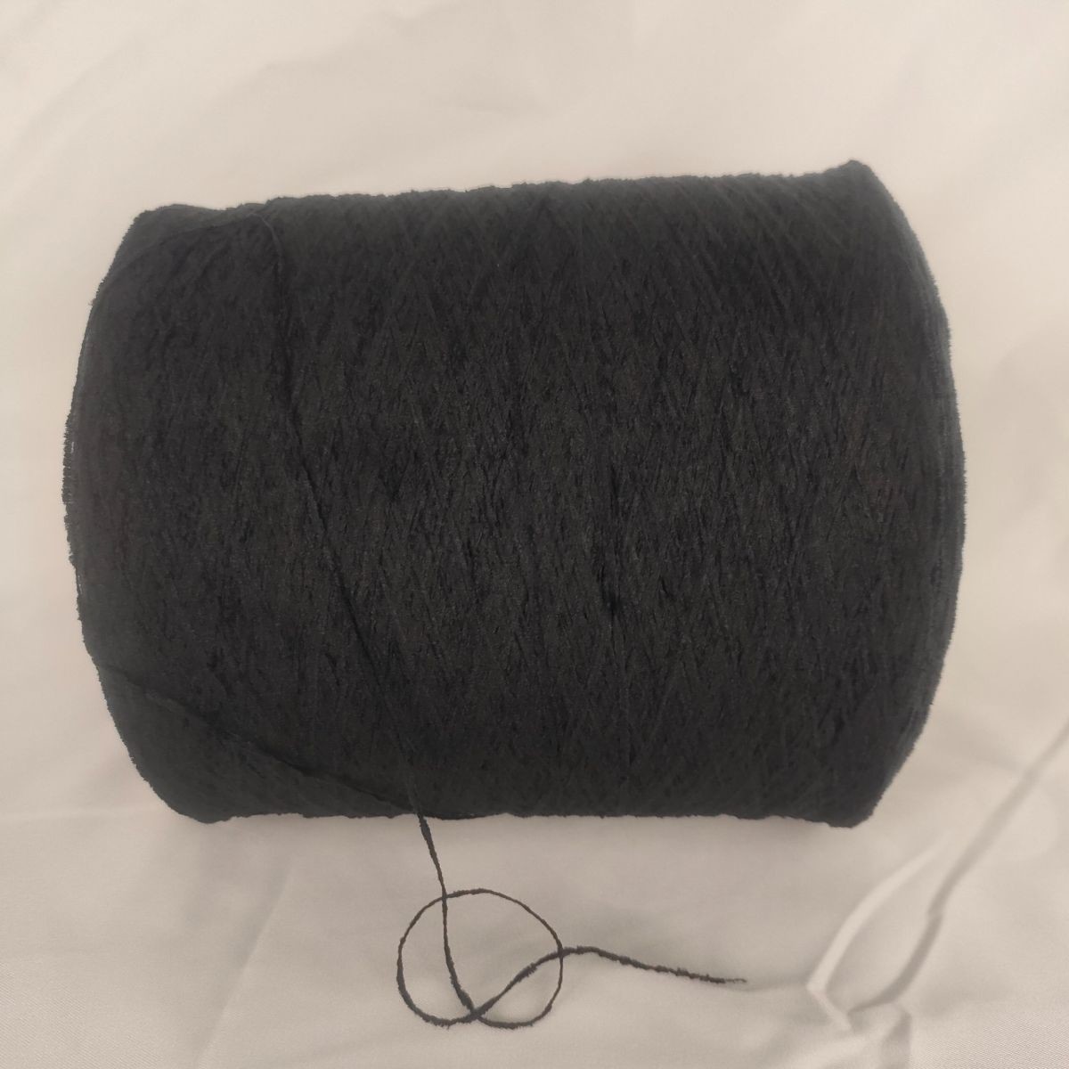 100% Polyester Dyed Yarn in Customized Color Chenille Yarn for Knitting