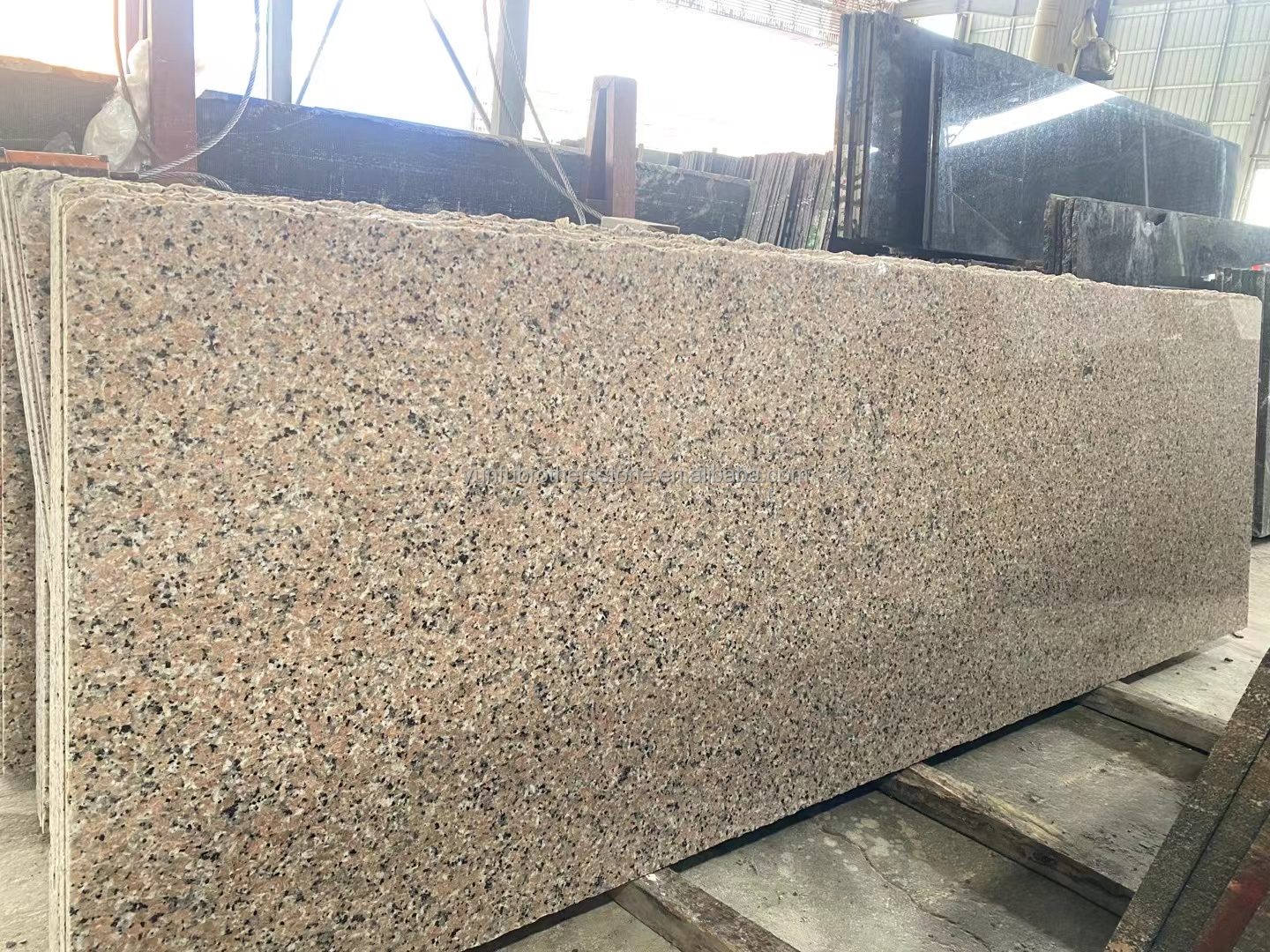 Modern Honed Surface Finishing Rosa Pink Porrino 635 Granite Slab for Villa Decoration