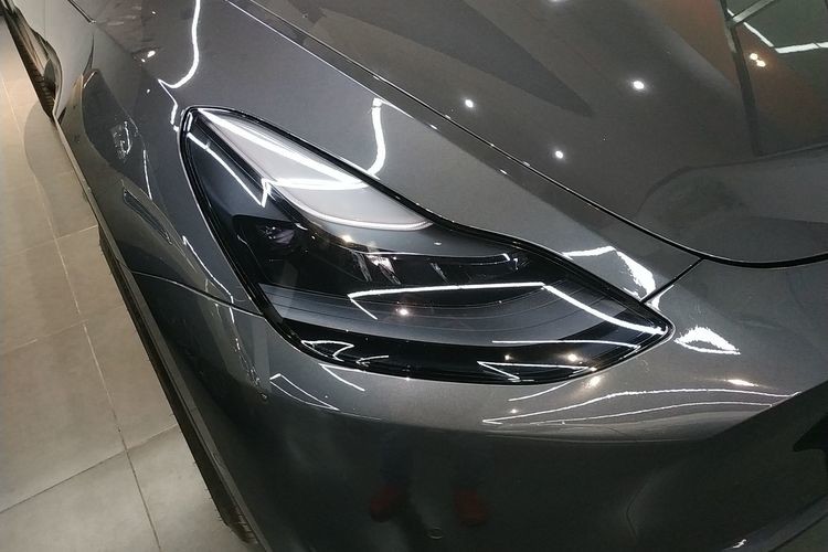 Chinese New Energy Vehicle High Speed 4 Wheel Electric Car New Car