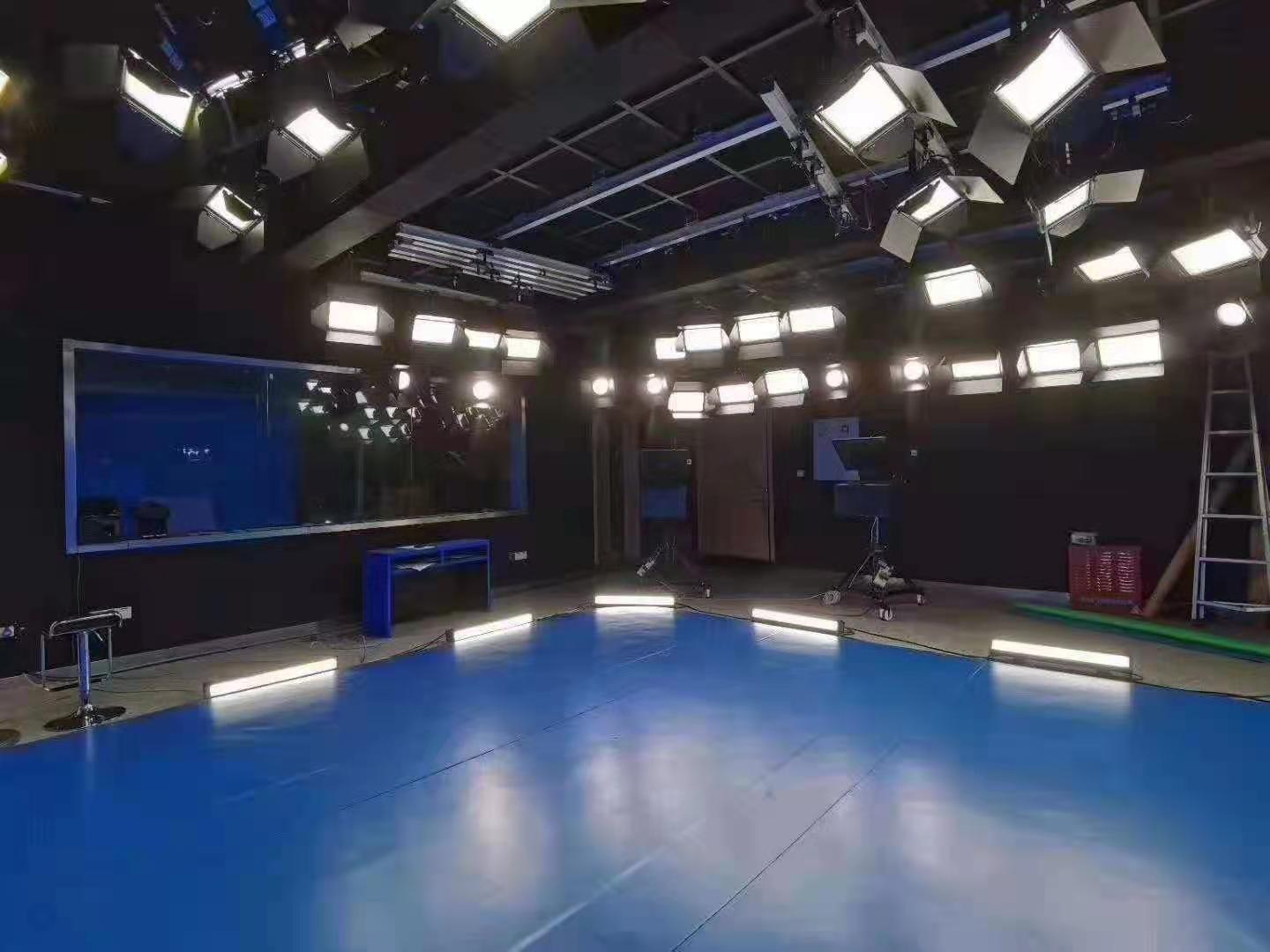 TYSTVideo LED740 160W LED Panel Soft Video Light Perfect for TV Station/Studio Videos