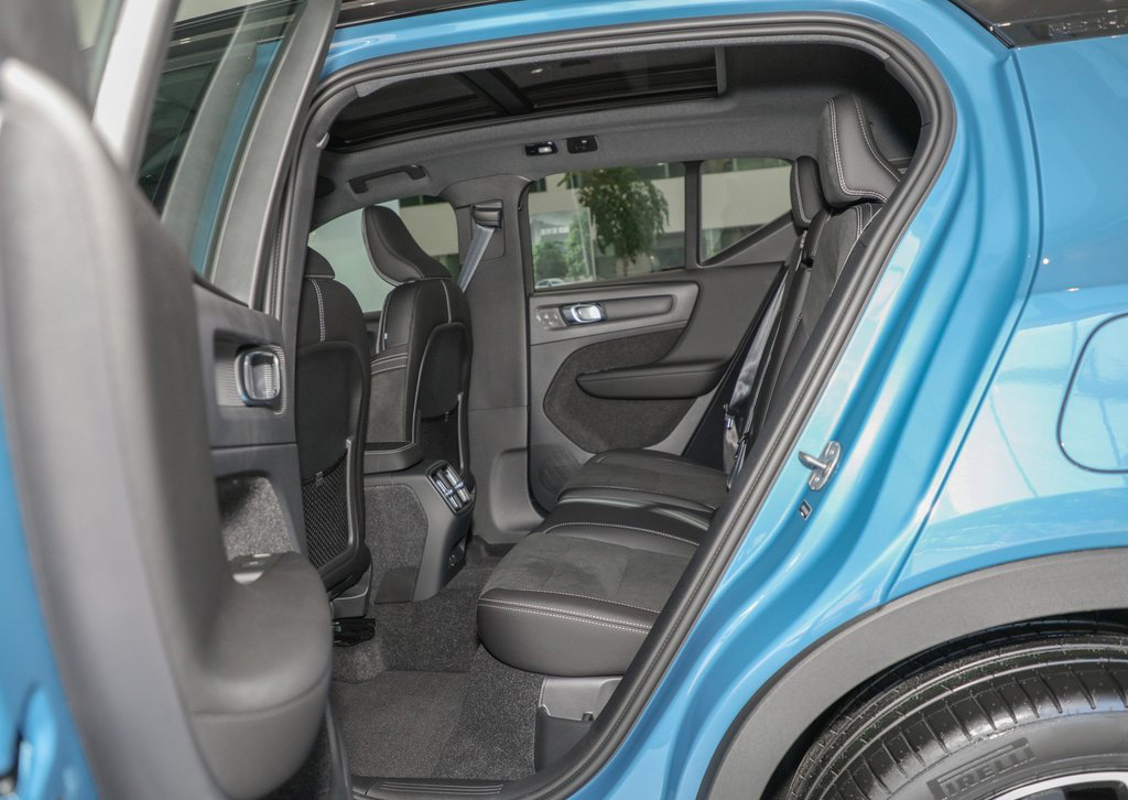 Volvo XC40 Plug In Hybrid Vehicles 4 Seater New Energy Vehicle
