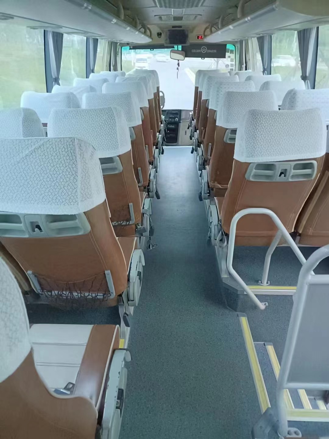 51 Seats Used Golden Dragon Bus XML6113 Passenger Coach Bus Left Hand Steering