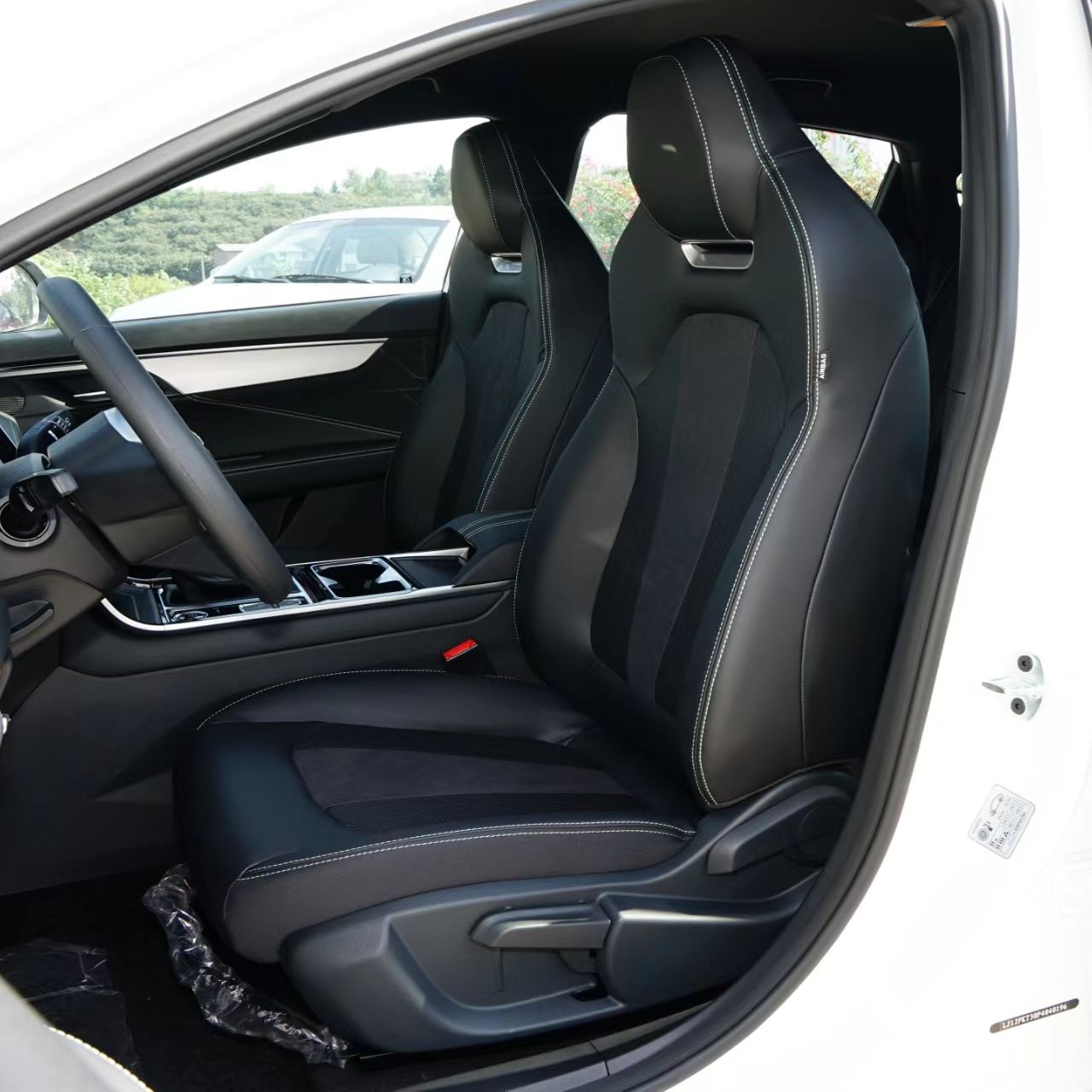 JAC A5 Plus 2023 1.5T Automatic Comfort Car Maximum Torque Nm 200-300Nm ESC Included