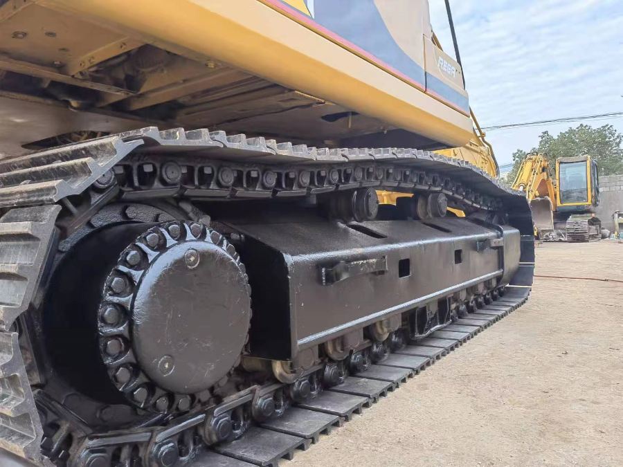 Cat 330BL Excavator Track