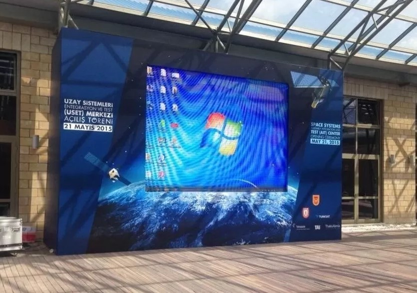 Nova system SMD3535 Outdoor Digital Billboard Street Led Screen Customized Size