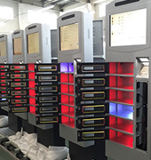 Public Mobile Cell Phone Charging Station Kiosk Banknote Operated With LED Light Inside Lockers