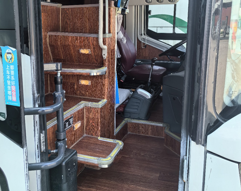 Higer 54seats LHD Euro 5 Second Hand Coach Bus Reliable Transportation Used Tourist Bus