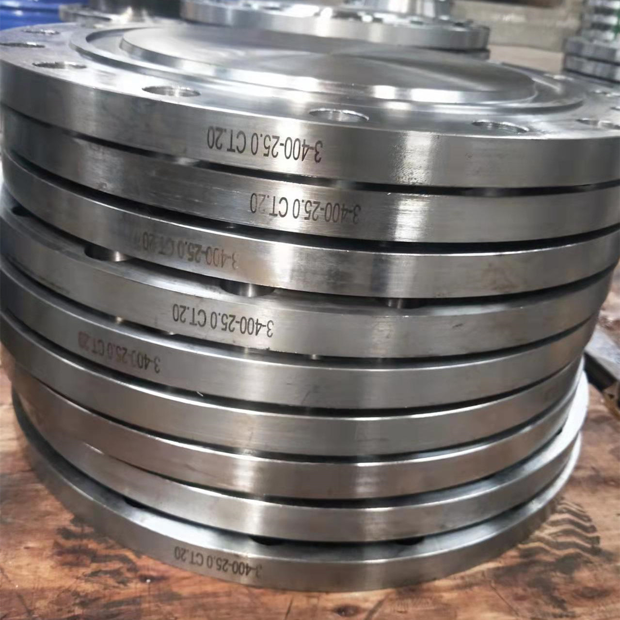 PN25 PN40 Carbon Steel Flange 12820-80 Forged Oil Gas Transport