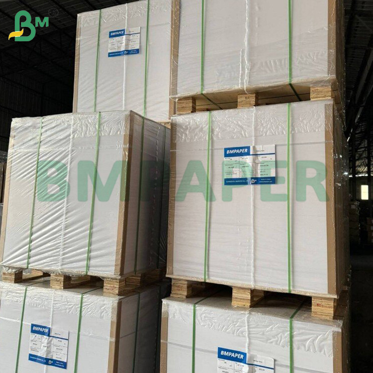 310gsm Light - proof Black Core Poker Paper Board Double Side Coated 70 * 100 cm