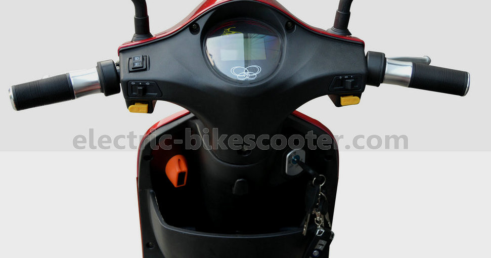 18 Inch Wheel Red Electric Bike Scooter Vespa Style 48V 250W Brushless Motor
