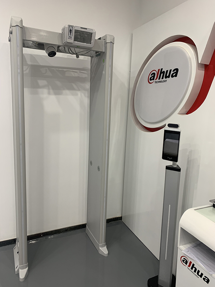 Dahua ISC-D718-T people counting camera Temperature Monitoring Walk-through Metal Detector