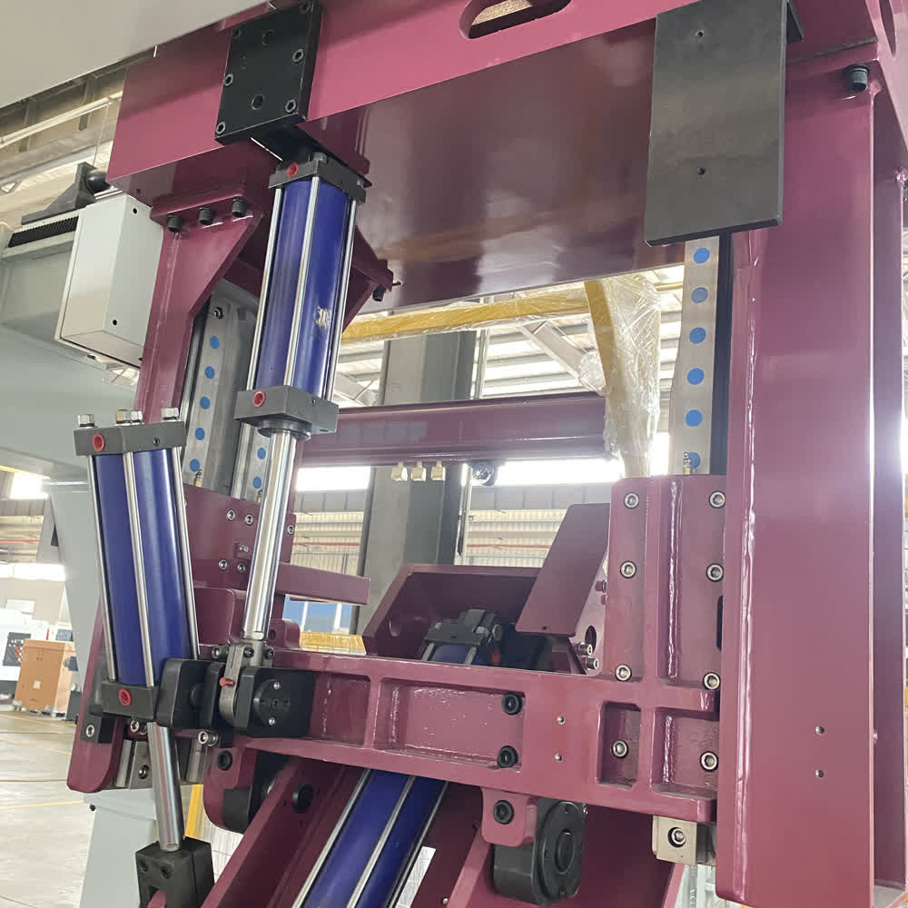 High Speed Low Pressure Die Casting Machine For Brass Casting Brass Mould