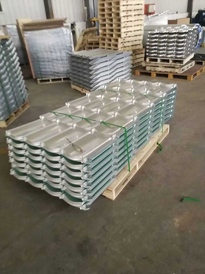 Colorful Decorative 0.35mm Stone Coated Metal Roofing Tiles