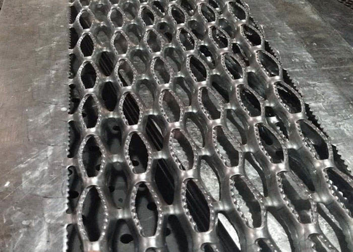 SS304 Crocodile Mouth Foot Step Punching Board In Kitchen