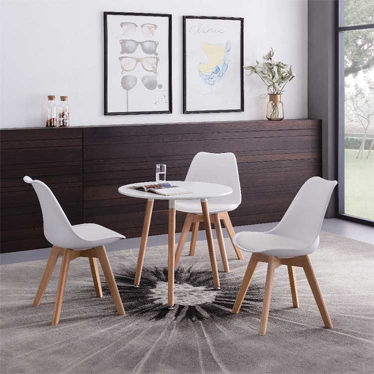 18.8 Inch Pp Plastic Chair Solid Wood Durability Ergonomic Design