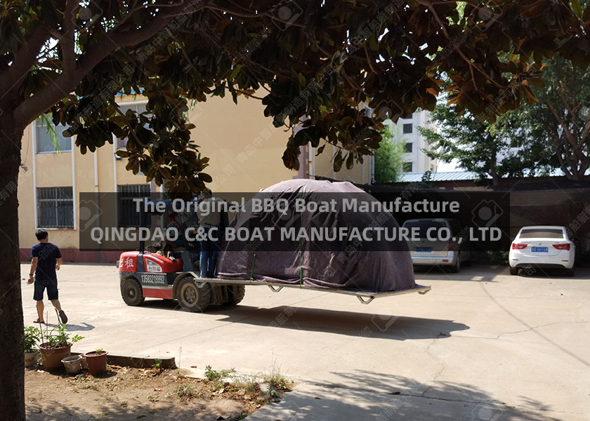 6mm Thick 25cm Depth Leisure FRP BBQ Donut Boat