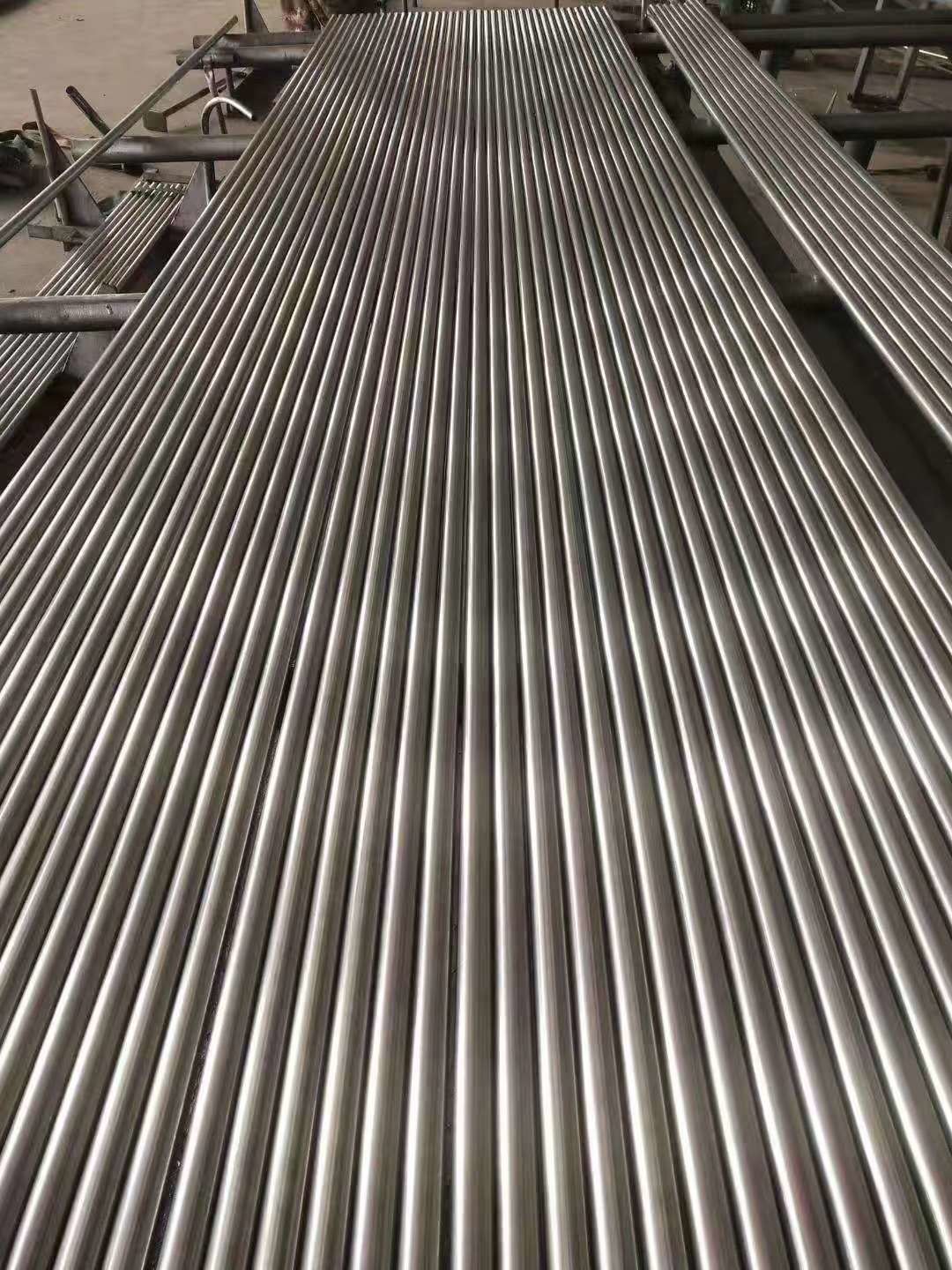 Corrosion Resistant Galvanised Steel Round Tube , Medium Grade Galvanised Metal Pipe