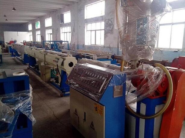 Single Screw PE Water Plastic Pipe Extrusion Line CE ISO9001 Certificate