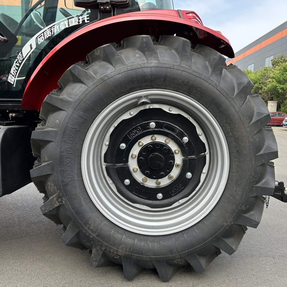 High-Performance 200HP Agriculture Tractor For Your Farming Needs