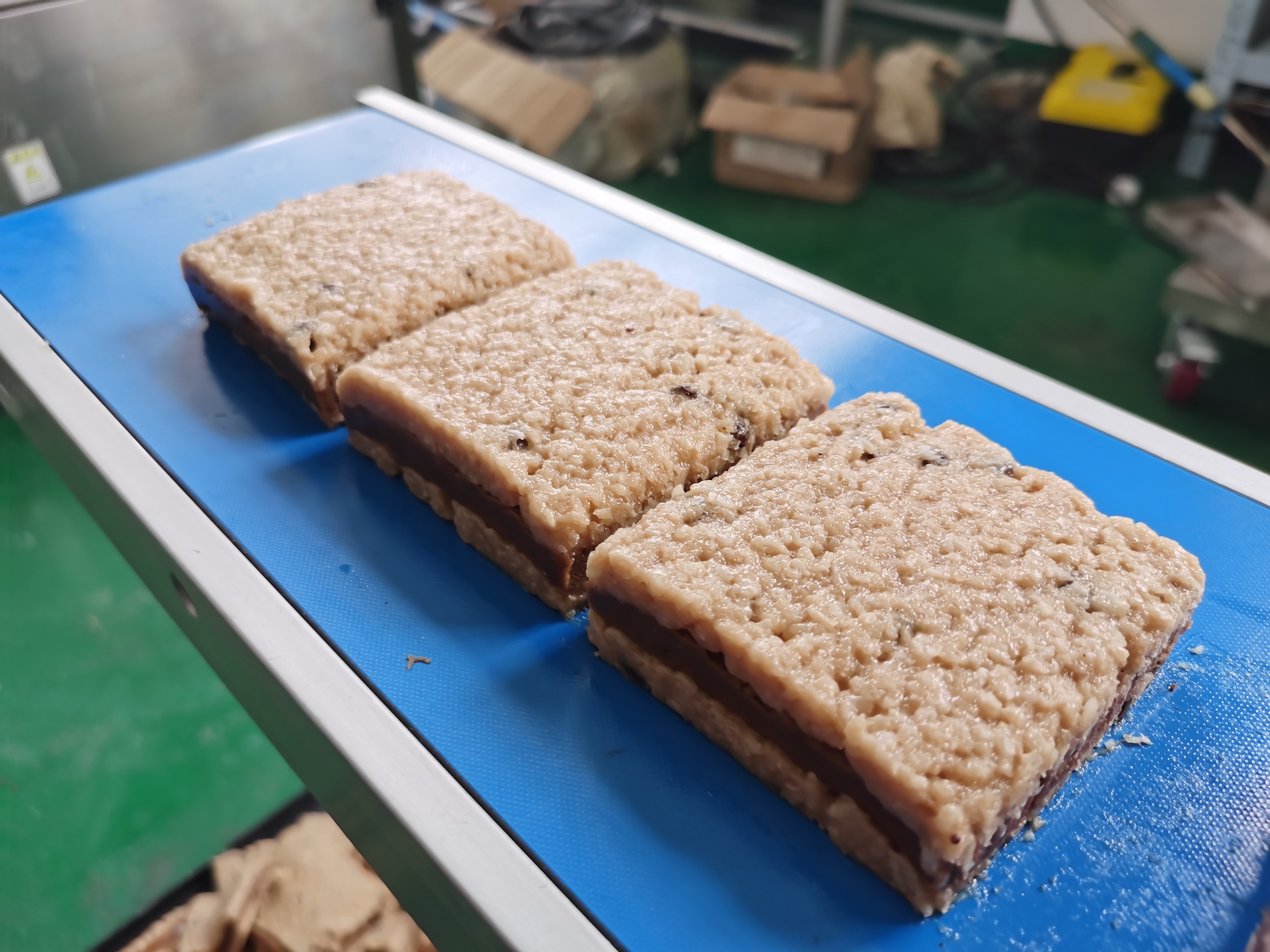 Three Layer Protein Bar Production Line 220V Papa Encrusting Machine