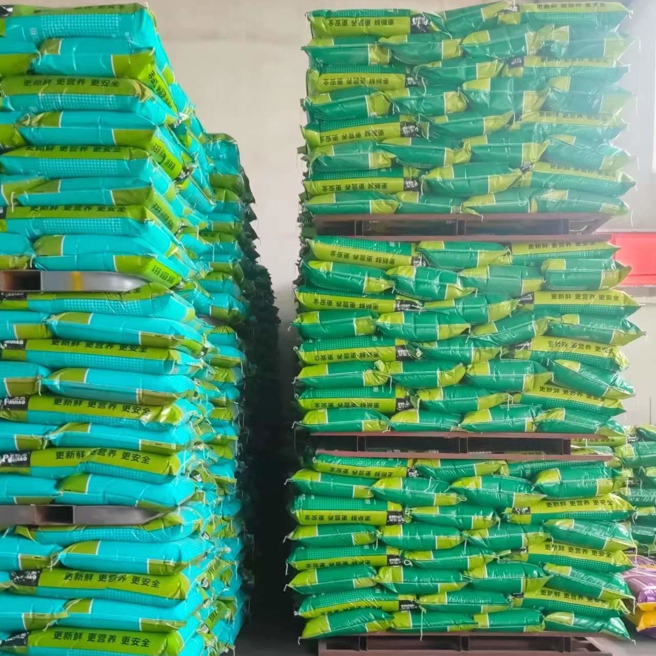 90% Animal Feed Powder spray dried Chicken Plasma Protein Powder