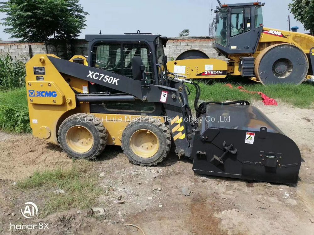 Chinese factory skid loader sweeper road and construction machinery