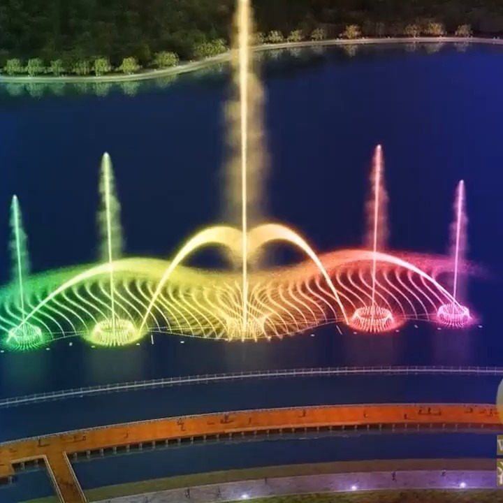 Stainless Pump Spray Fountain with LED Lights and Musical Signal Control