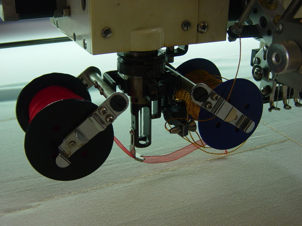 Cording / Tapping Mixed Computerized Embroidery Machines For Bedding
