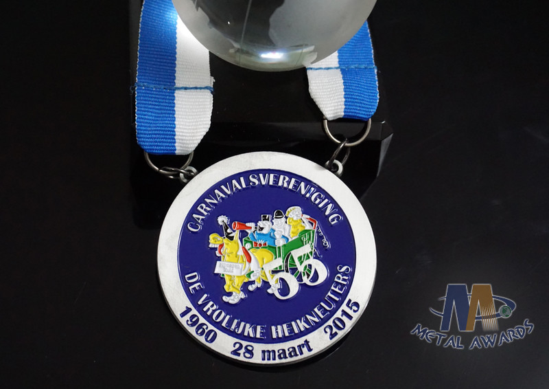 Compact Custom Made Coins Medallions , National Service Medal Circle Shape
