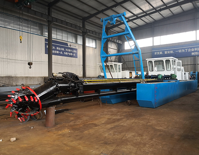 Customizable River Sand Dredging Machine Blue Color For Dredging Operations In Any Water Body