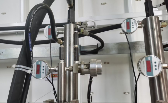 Vertical Insulating Glass Sealing Robot LJTJ2540