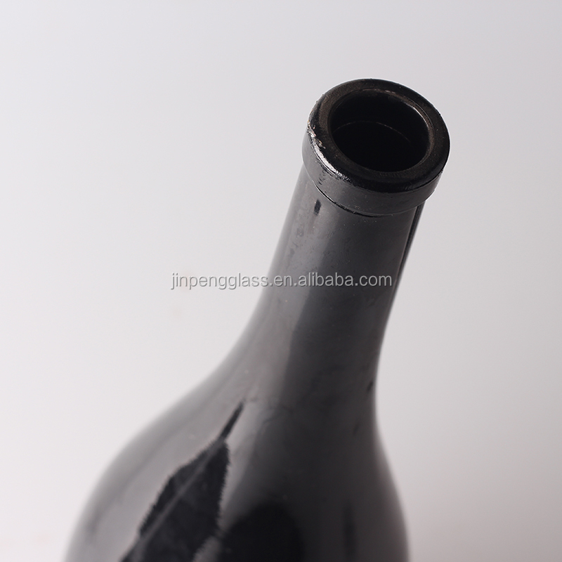 750ml Empty Black Bottle With Cork Mouth and Spray Glass Bottle for Vodka Promotion