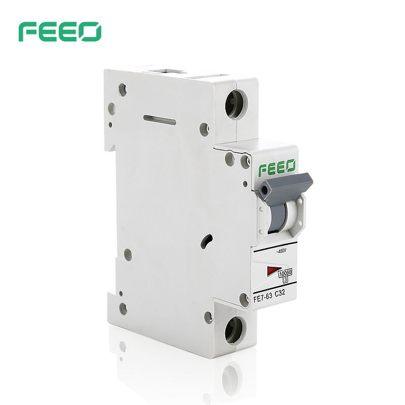 FE7-63 3P AC Power Circuit Breaker 10KA 400VAC For Lighting Distribution