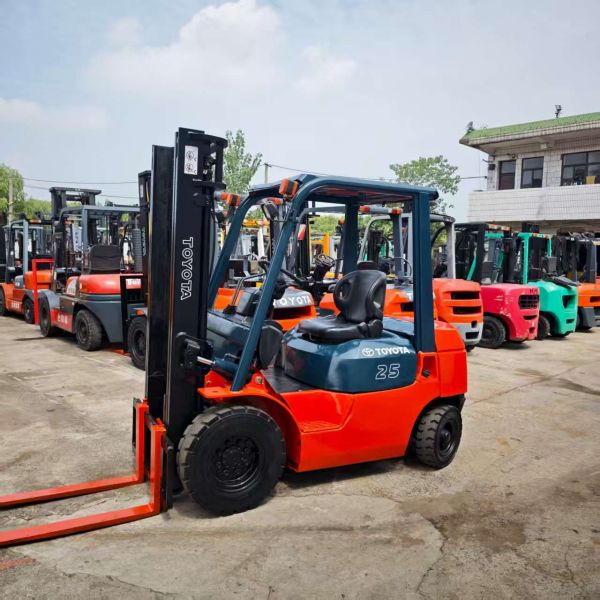 Quality For Komatsu For Toyota Tcm Used Diesel Forklift 1ton 2ton 3ton 3.5ton Capacity Hydraulic Stacker Trucks Forklift Core Engine for sale