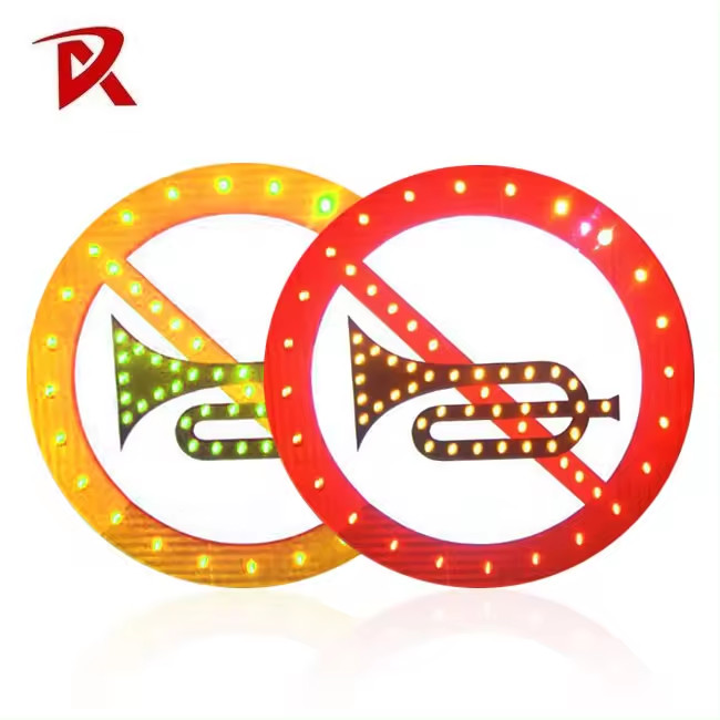 Aluminum Traffic Sign 600 X 400mm Solar Powered LED Flashing Road Signs