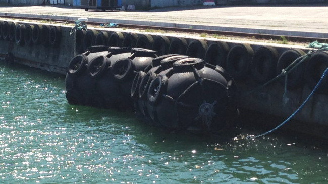 BV Certified Inflatable Rubber Fender Yokohama ISO 17357 Pneumatic Fenders For Ships